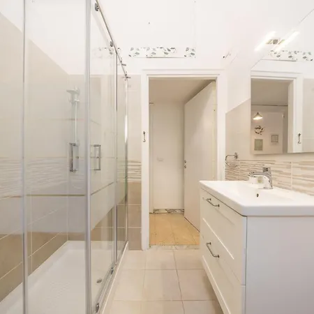 Casa Piazza Lodi 아파트